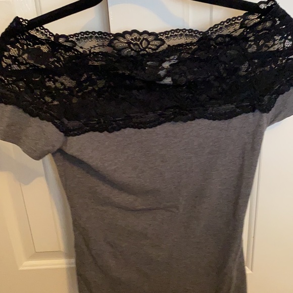 Black lace shirt - Picture 2 of 4